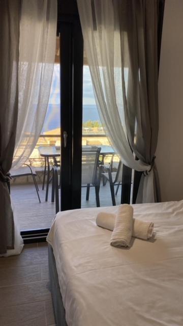 Afytos Sea View Apartment Екстериор снимка
